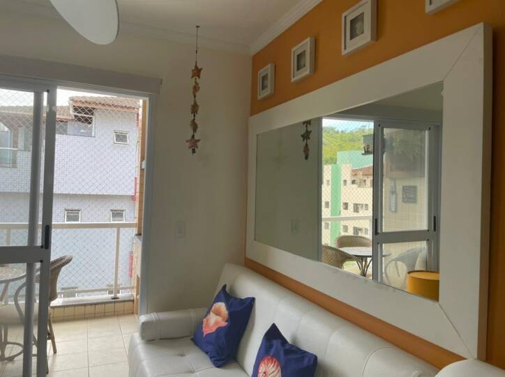 Apartamento à venda com 2 quartos, 65m² - Foto 4