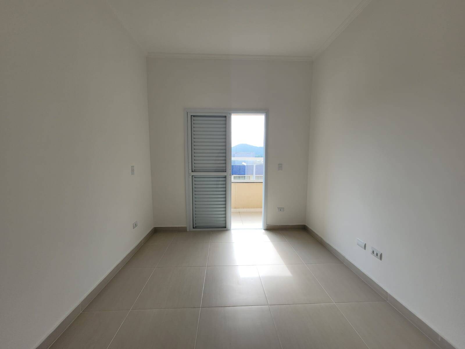 Apartamento à venda com 3 quartos, 117m² - Foto 4