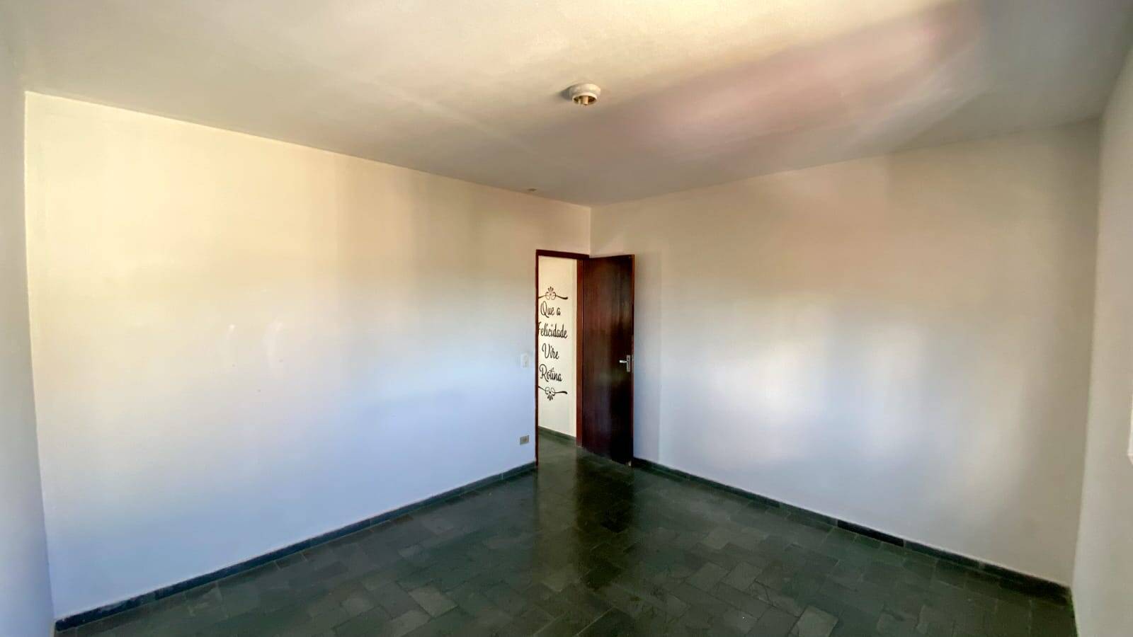 Apartamento à venda com 1 quarto, 64m² - Foto 3