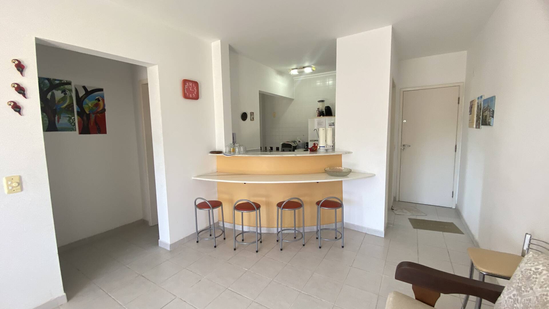 Apartamento à venda com 2 quartos, 67m² - Foto 3