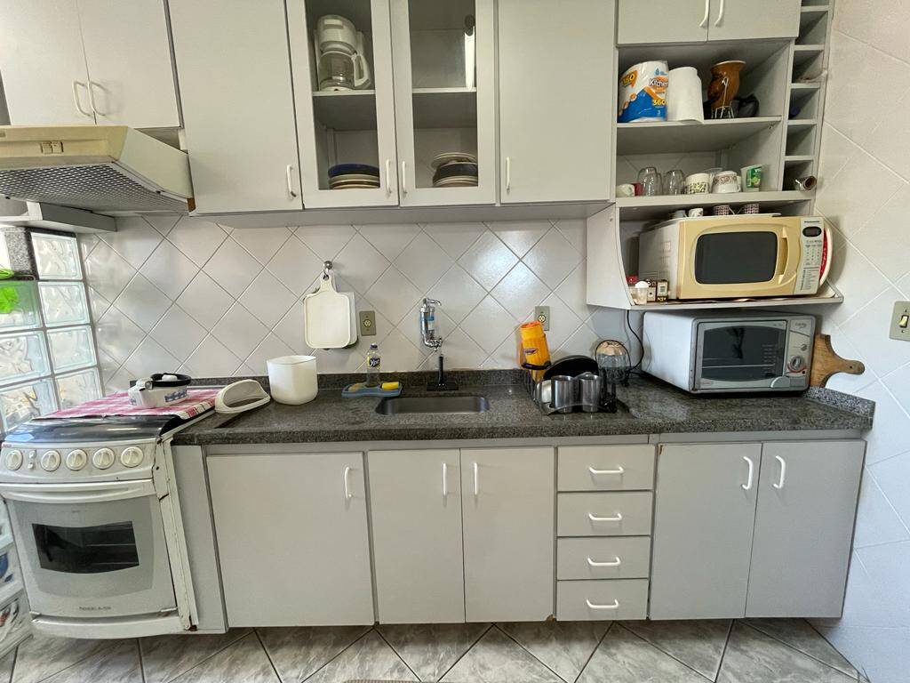 Apartamento à venda com 2 quartos, 70m² - Foto 12