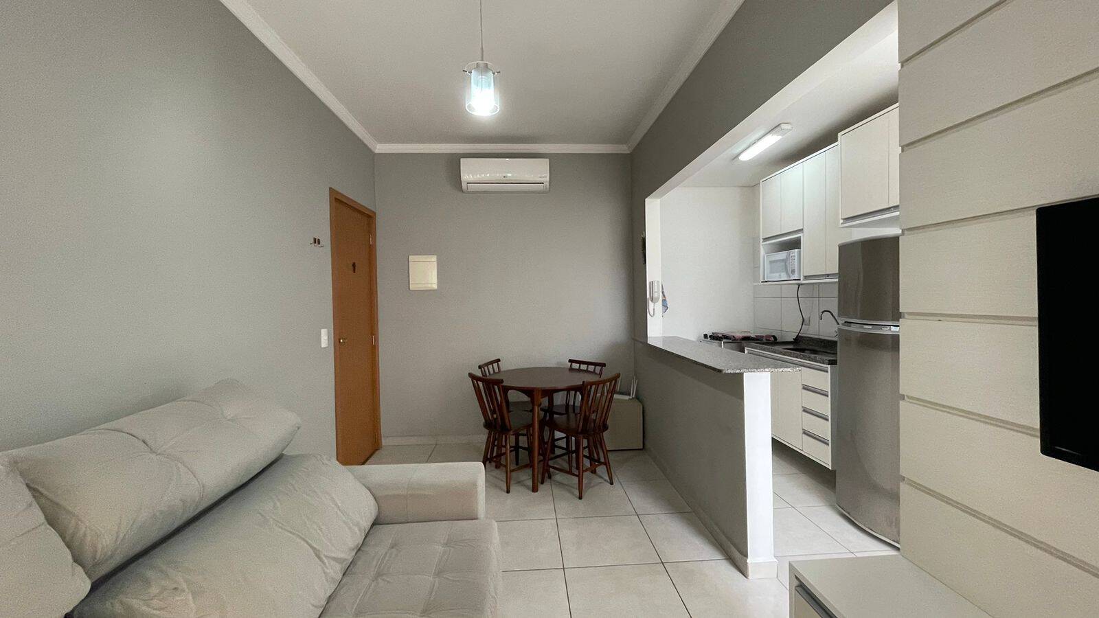 Apartamento à venda com 2 quartos, 45m² - Foto 1