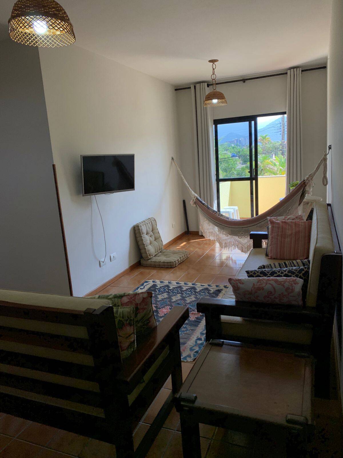 Apartamento à venda e aluguel com 2 quartos, 72m² - Foto 2