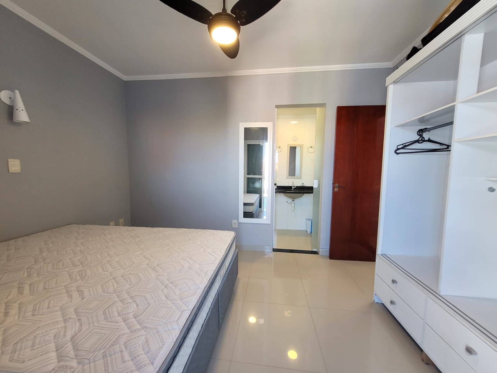 Apartamento à venda com 3 quartos, 140m² - Foto 13