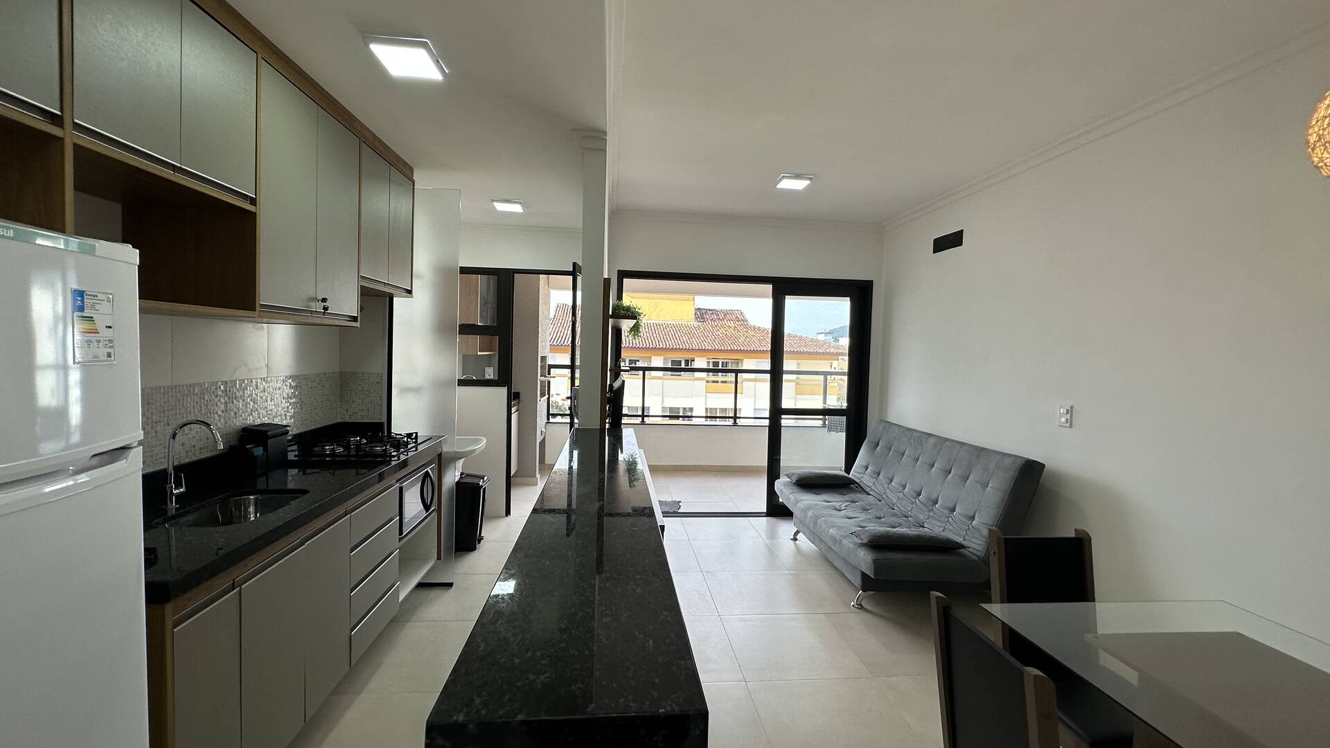 Apartamento à venda com 2 quartos, 67m² - Foto 6