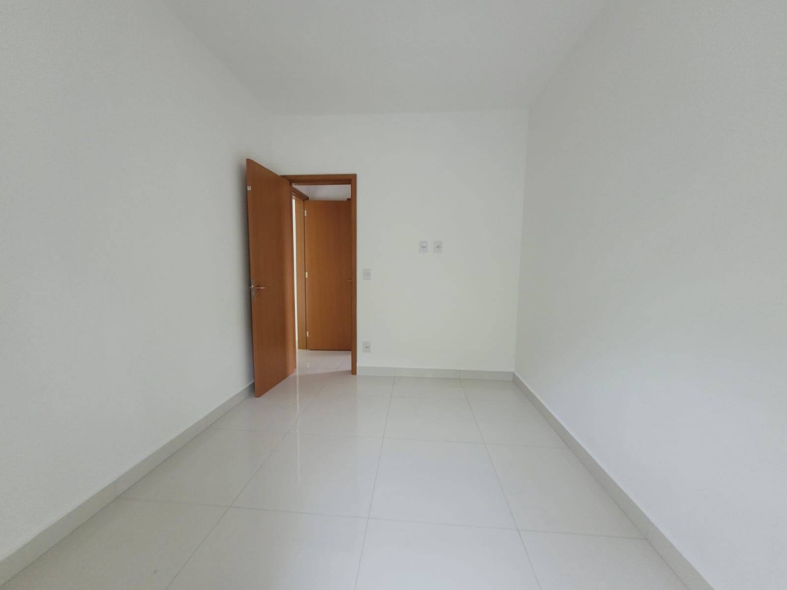 Apartamento à venda com 2 quartos, 67m² - Foto 8