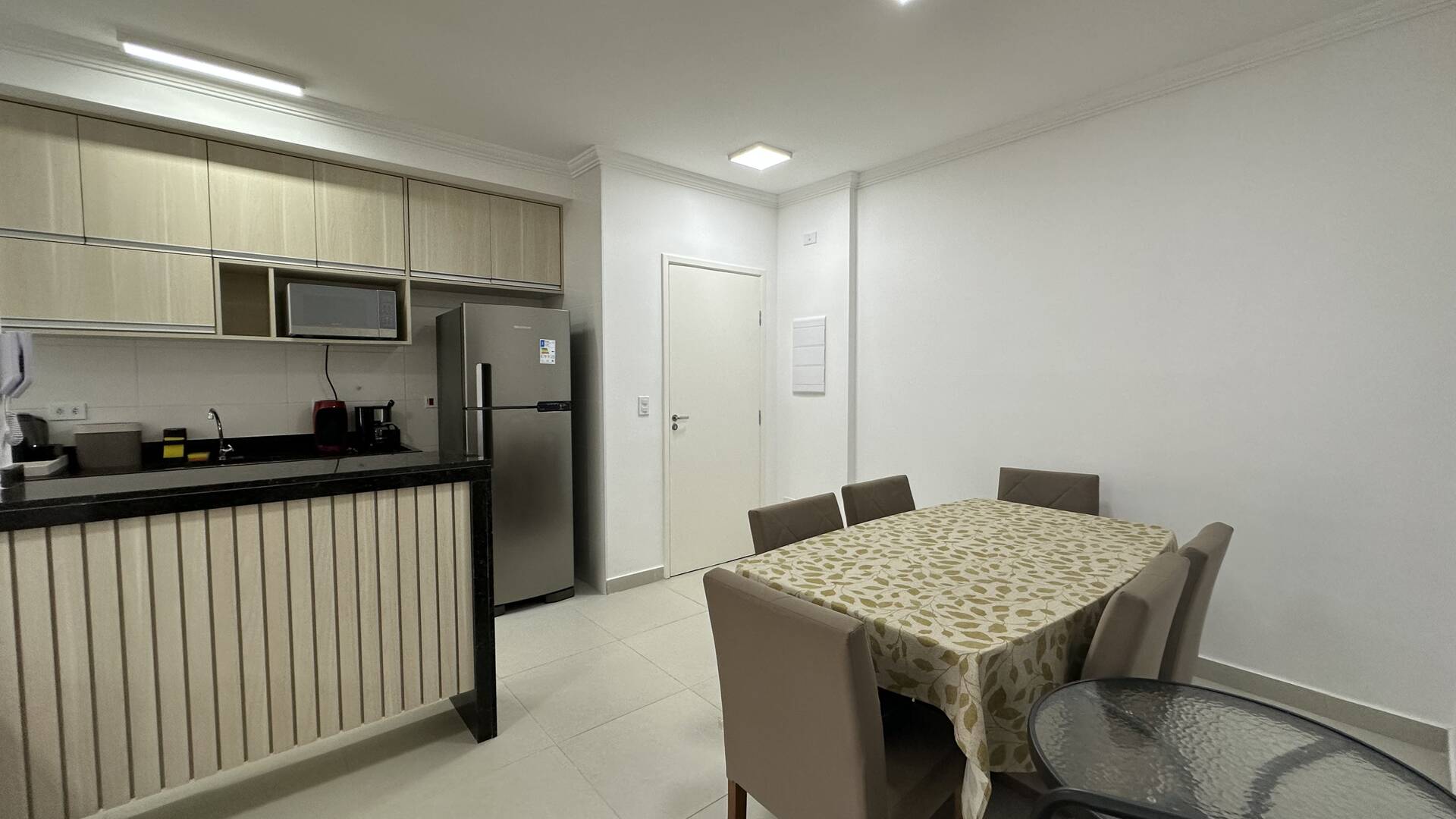 Apartamento à venda com 2 quartos, 67m² - Foto 10