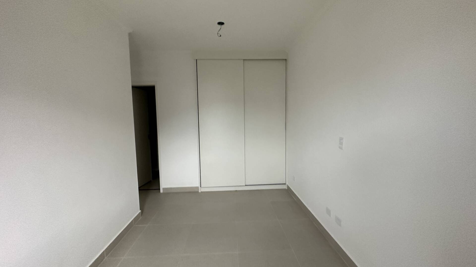 Apartamento à venda com 2 quartos, 68m² - Foto 9