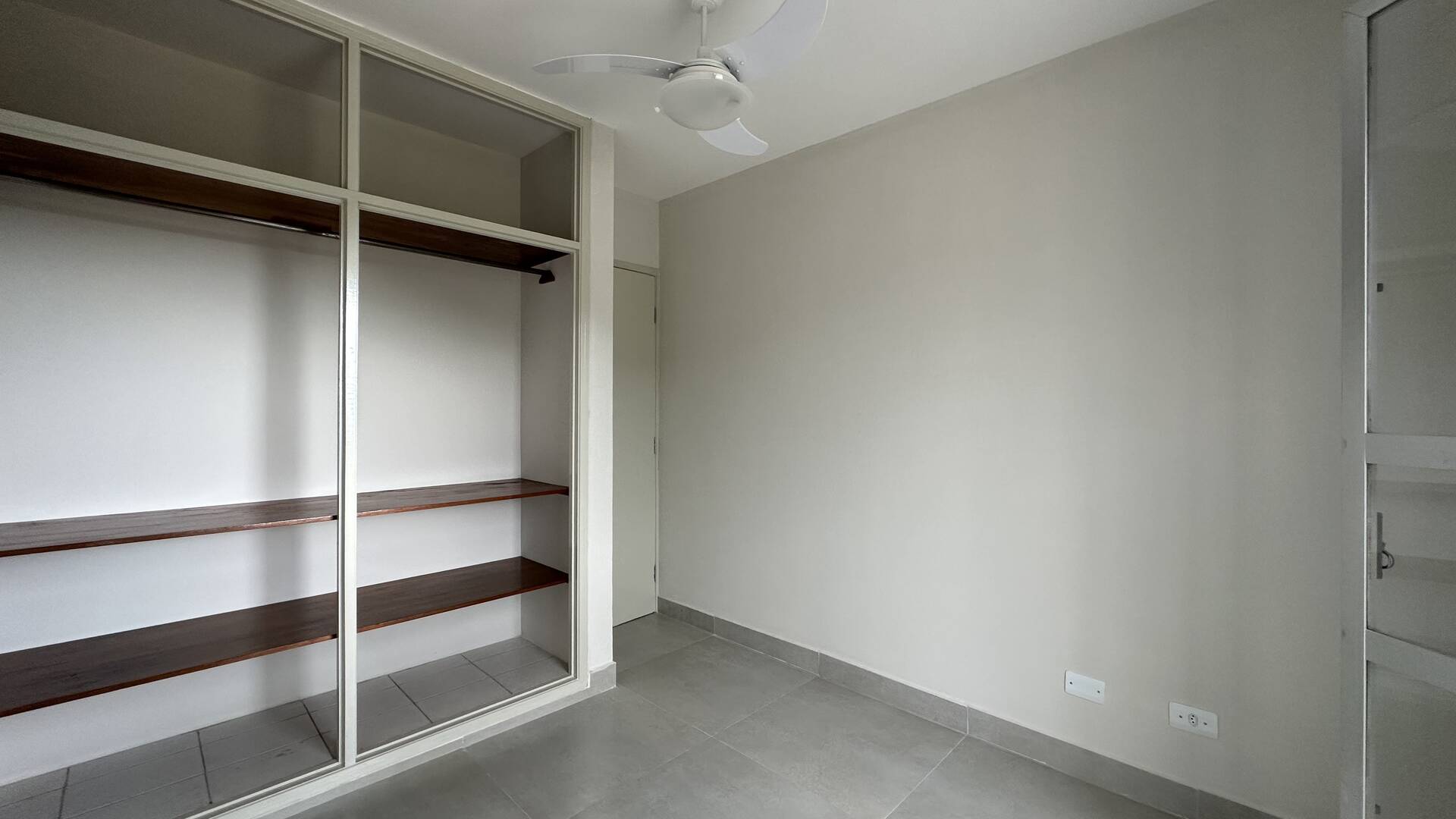 Apartamento à venda com 2 quartos, 62m² - Foto 8