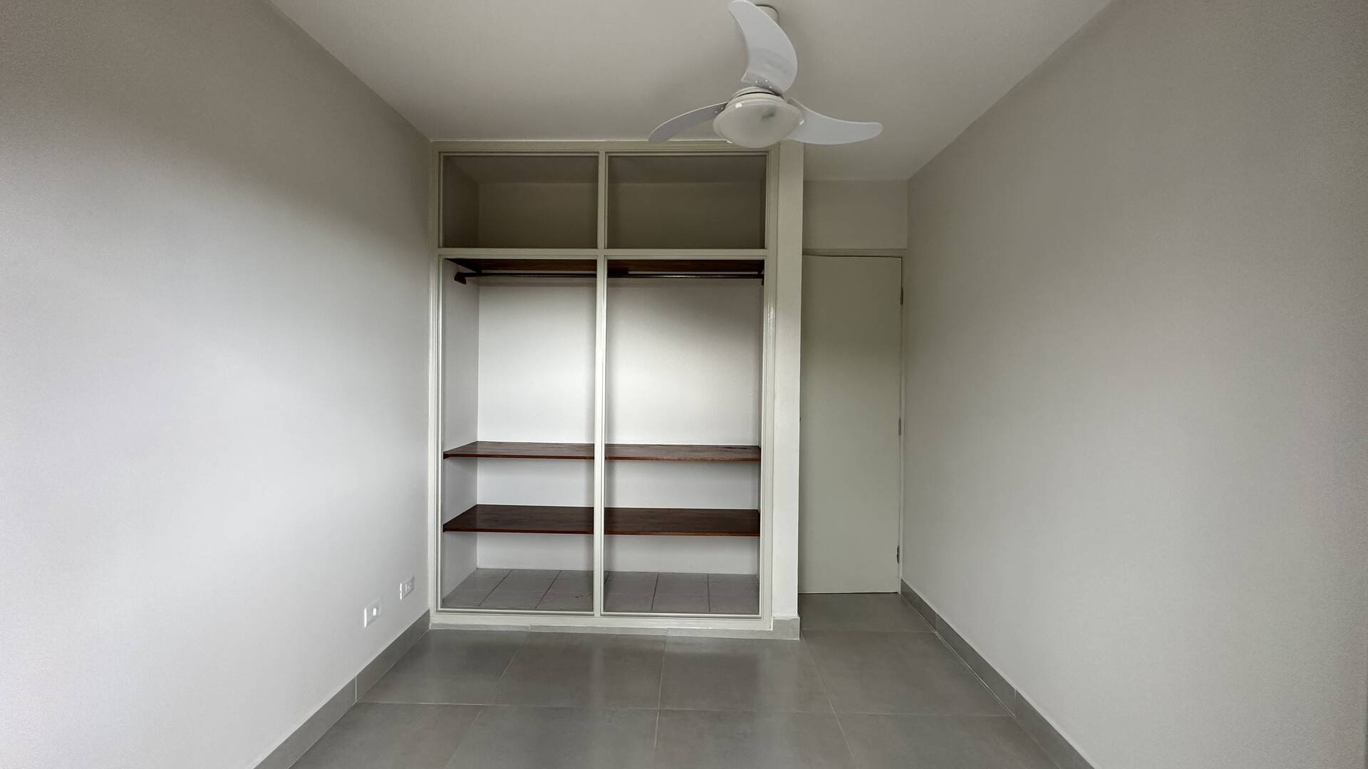 Apartamento à venda com 2 quartos, 62m² - Foto 14