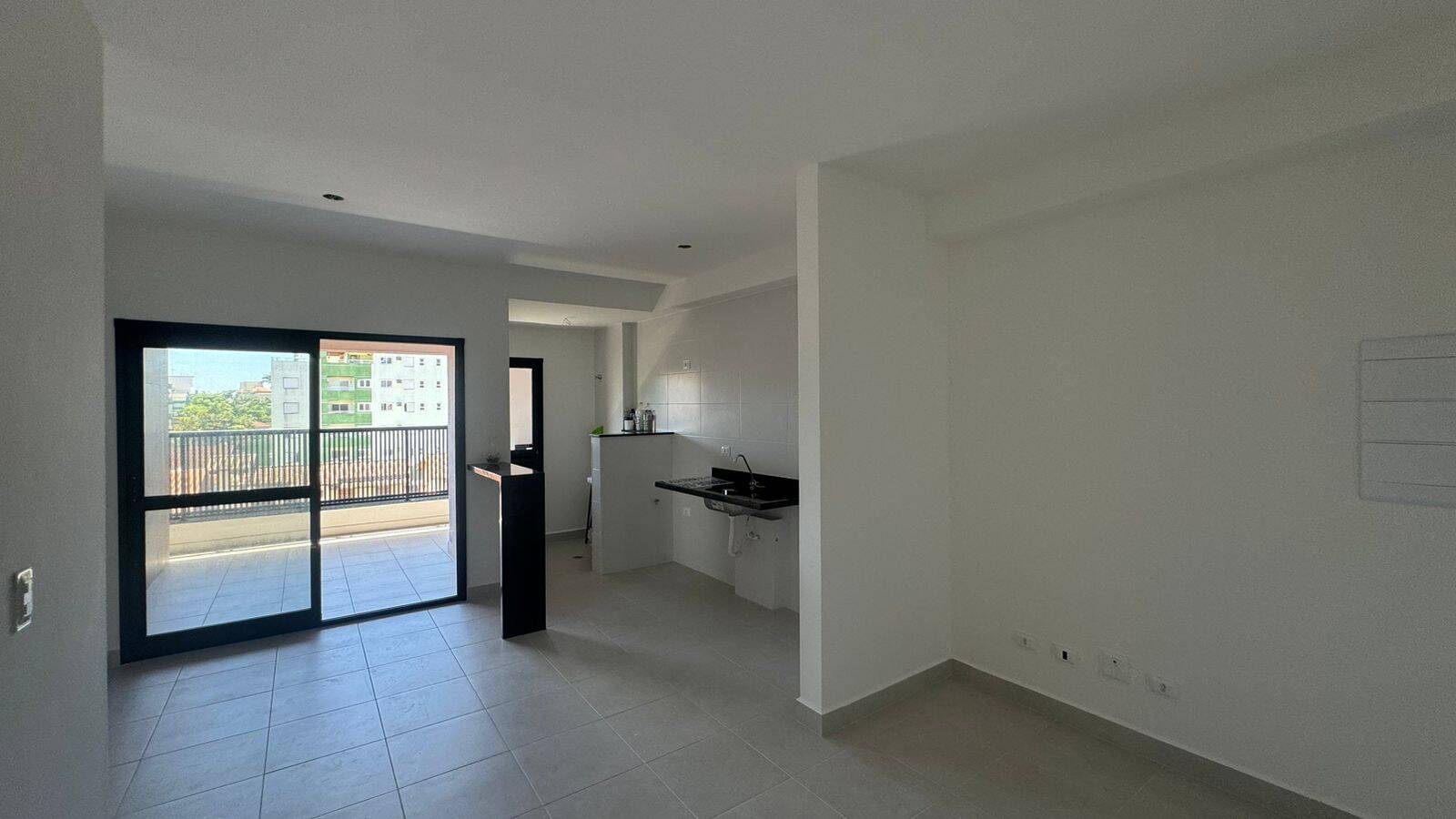 Apartamento à venda com 2 quartos, 75m² - Foto 7