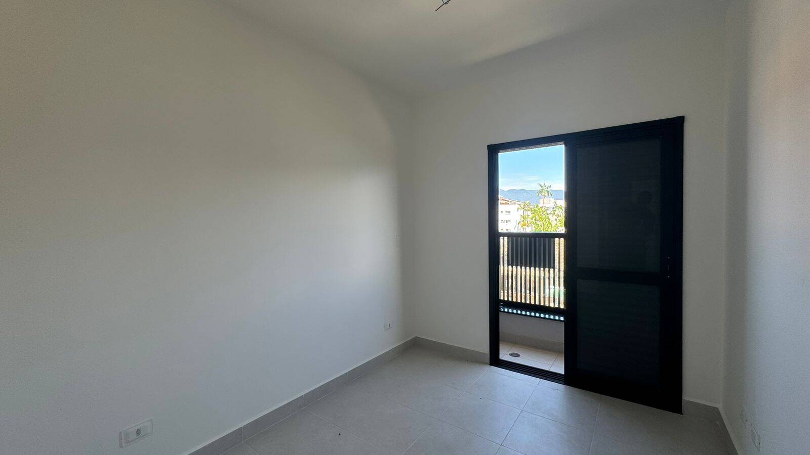 Apartamento à venda com 2 quartos, 75m² - Foto 18