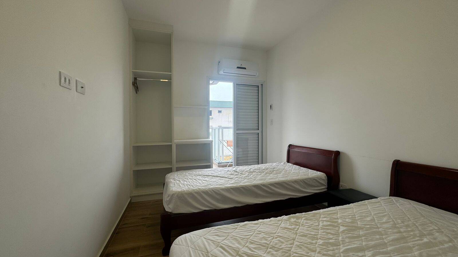 Apartamento à venda com 2 quartos, 72m² - Foto 10