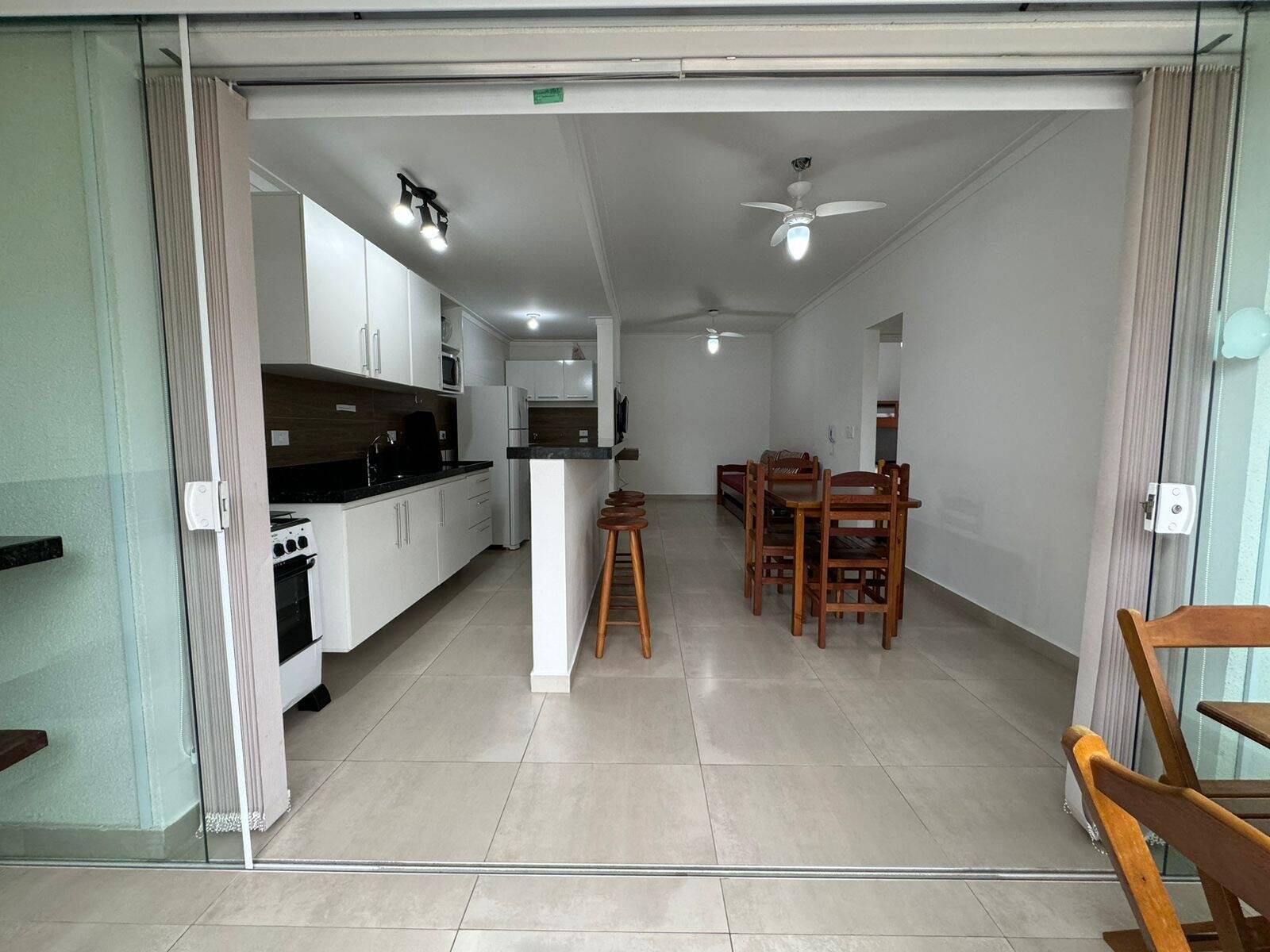 Apartamento à venda com 2 quartos, 66m² - Foto 7