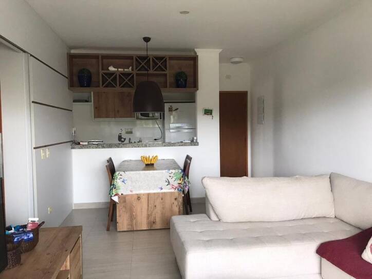 Apartamento à venda com 3 quartos, 110m² - Foto 2